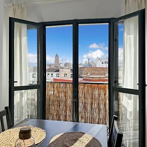 Exclusive With Cathedral Views And Auto Check-in