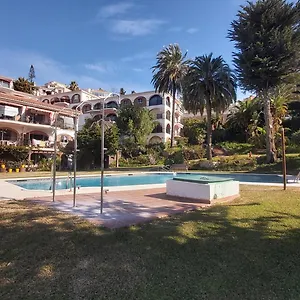 Interpares Swimmingpool By Del Parque Flats * Málaga
