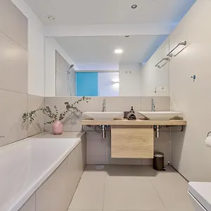 Luxurious 3-bed And 3 Bathroom - Reserva Del Higueron *