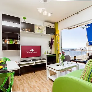 Two Bedroom Casilari Apartment Malaga