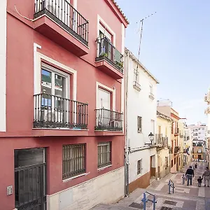 Hurtado Apartment *
