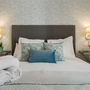 Genteel Picasso Apartment *