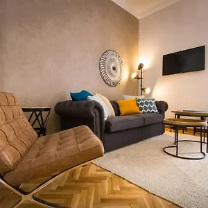 Apartment Holidays2malaga Strachan 4 *
