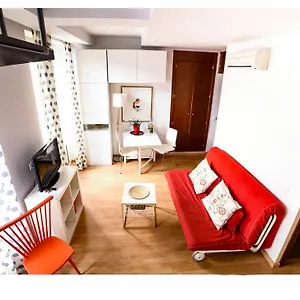 Sea & Wave Capitan Apartment Malaga