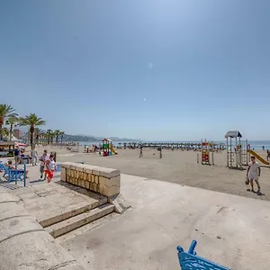 Holidays2malaga Malagueta Beach Apartment *