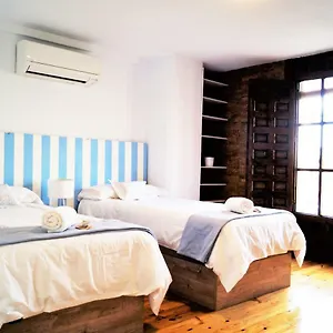 Casa Pedregalejo. Grupos-familias Holiday home *