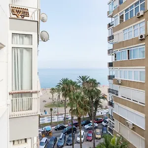 Mp2-bright Beachfront Studio Walk To Old Town Malaga