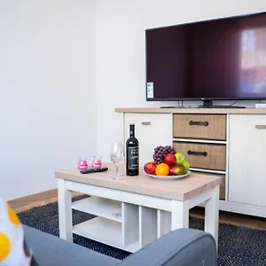 Cozy House In The City Centre Apartment Malaga
