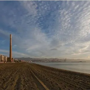 3 Bedrooms At 600 M Away From The With View And Wifi * Malaga