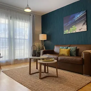 A Space That Feels Like With Private Parking * Malaga