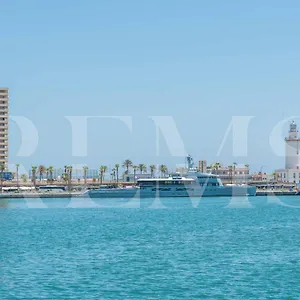 Modern With Patio & Parking By Rems Apartment Malaga