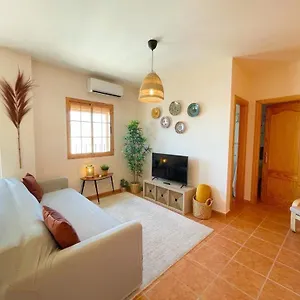 Modern, Bright And Comfortable With Shared Roof Terrace * Canillas de Aceituno