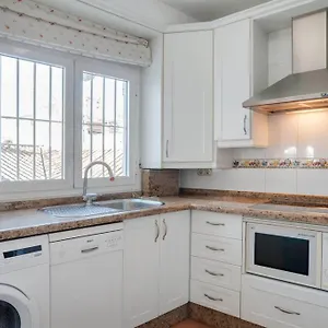 Cozy Penthouse Center, Car Park Included-caspal Apartment *