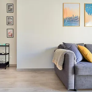 Apartment Charming And Bright Flat In The Heart Of Malaga