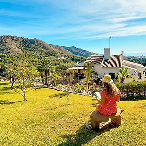 Villa Hazilla De Raya *