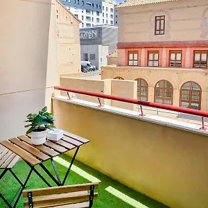 Estudio Del Carmen & Parking Apartment