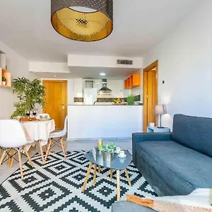 Deluxe With Parking - Carlos Haya Apartment *