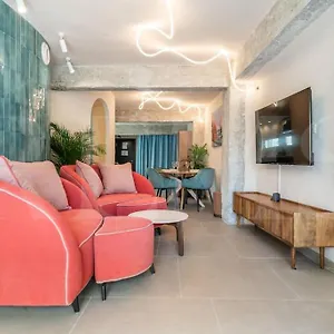 Apartment Art-lovers Heaven With Balcony In Center By Rems *