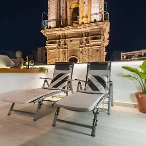 Penthouse With Private Rooftop - Center By Rems
