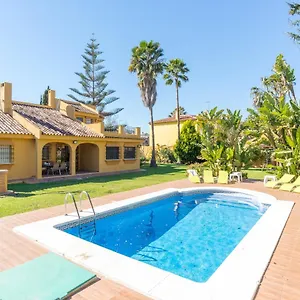 Guadalmar: Con Piscina Villa
